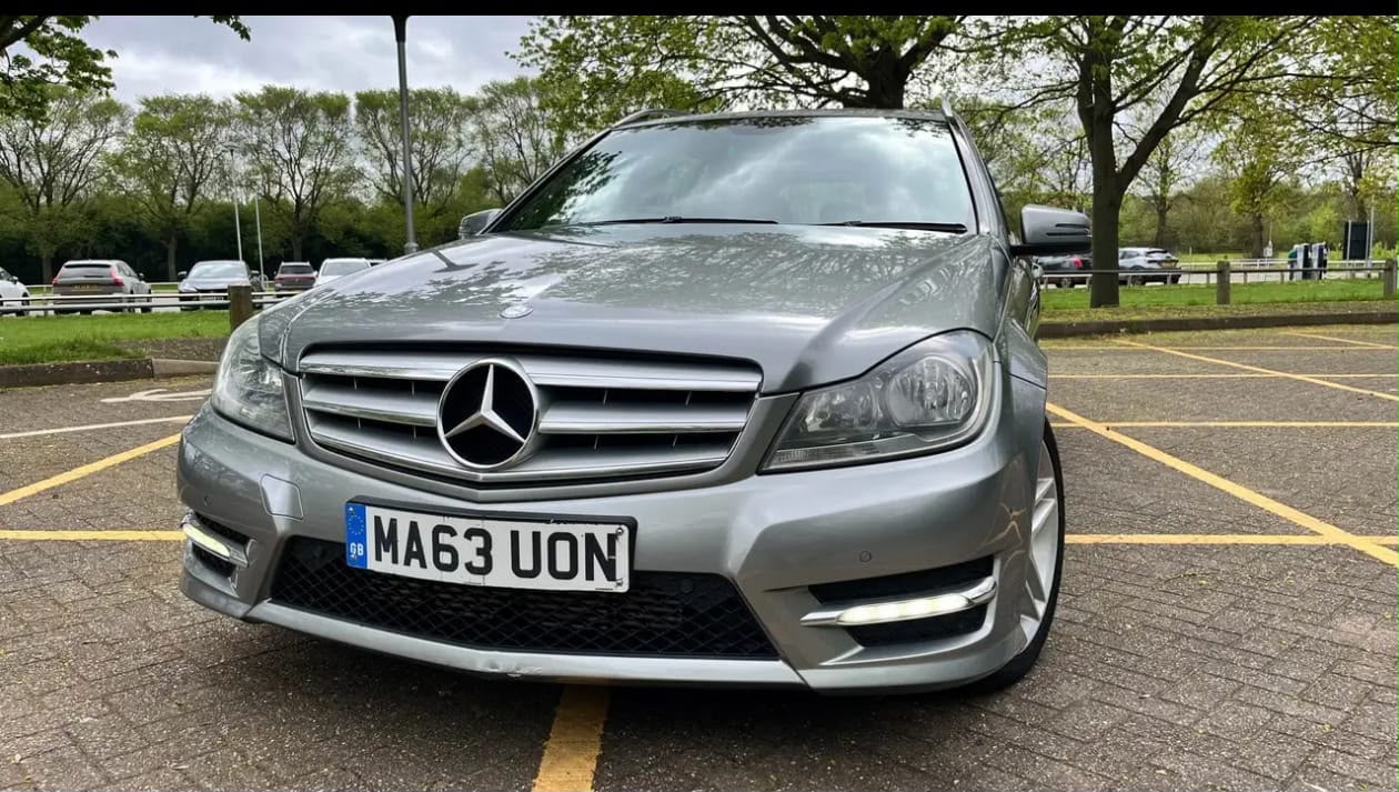Silver Mercedes Benz bonnet