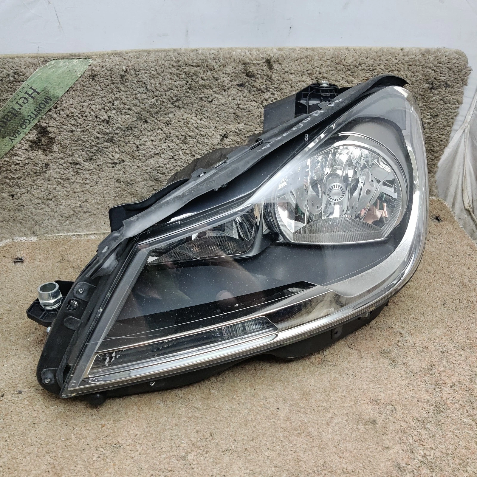 W204 facelift Mercedes Benz left(passenger) headlight