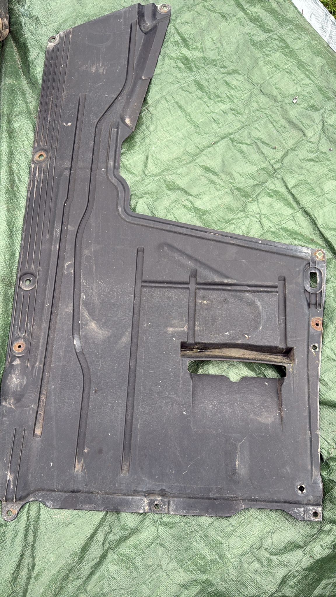BMW lower engine splash guard (under tray)