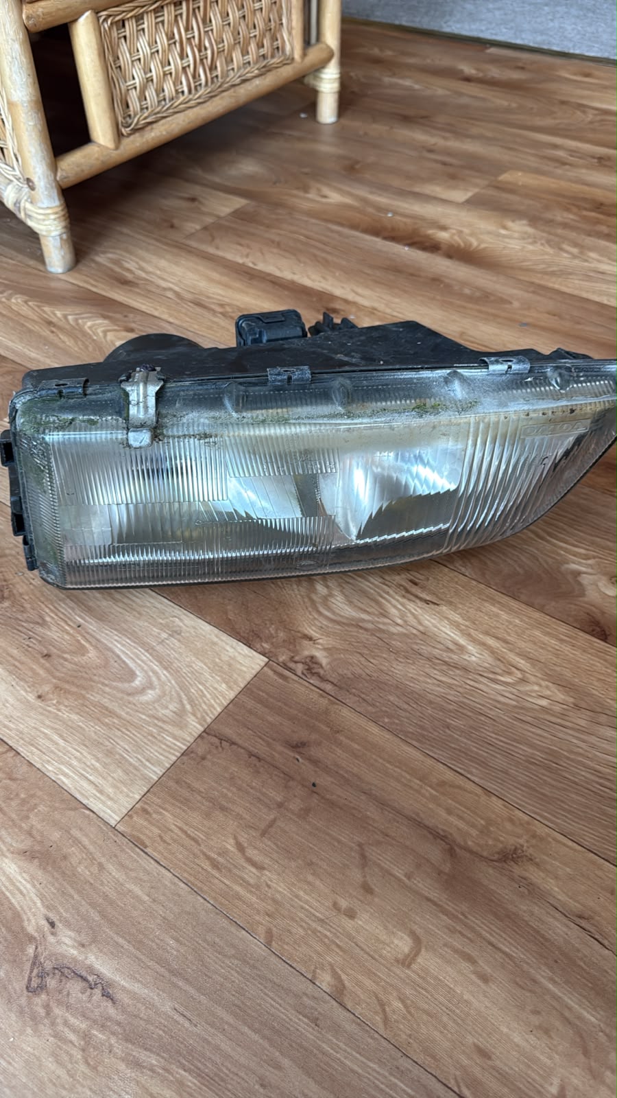 Volvo S70 / V70 Complete Front right light