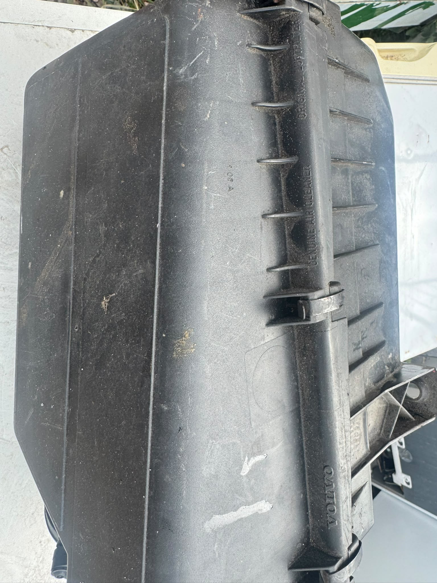 Volvo A/C condenser