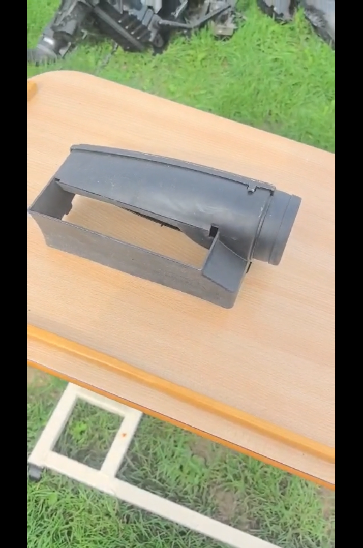 VW Golf MK5 MK6 Jetta Air Intake Duct Snorkel Housing