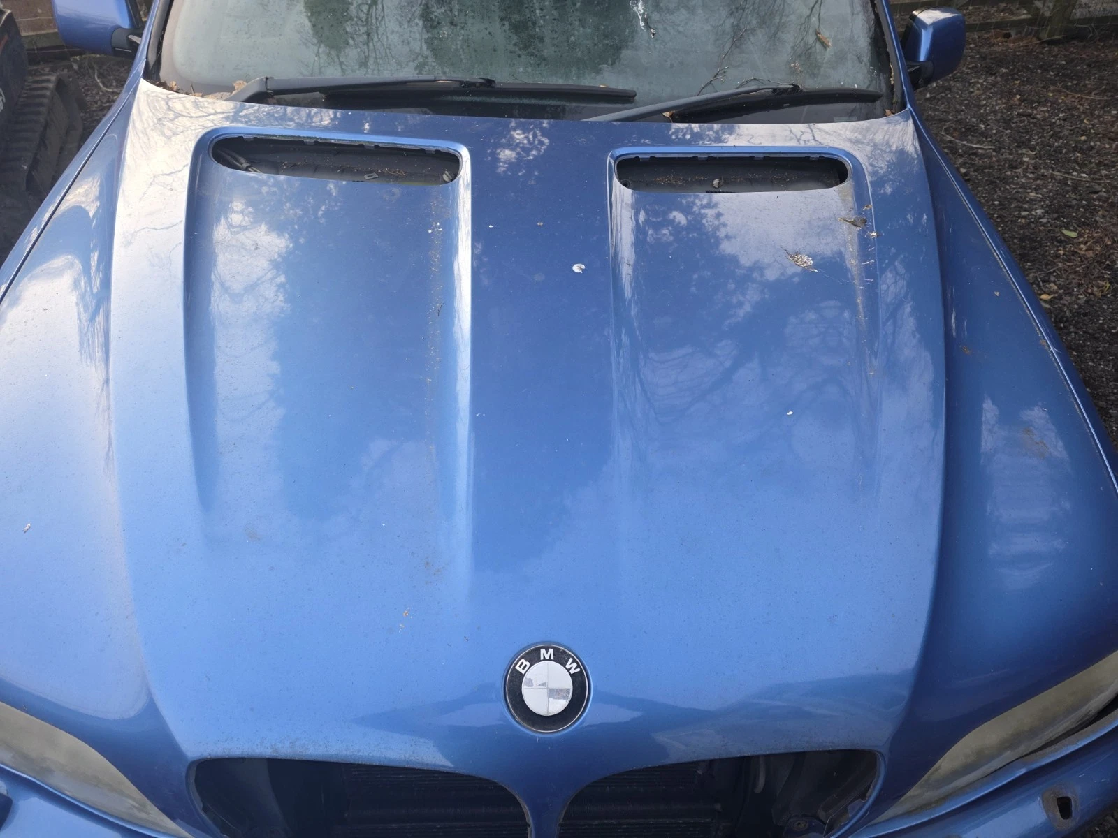 BMW X5 E53 blue bonnet
